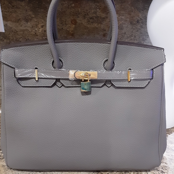High End Purse - Picture 2 of 5